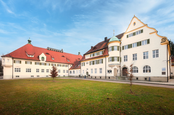 Verwaltungsgebäude BKH Günzburg